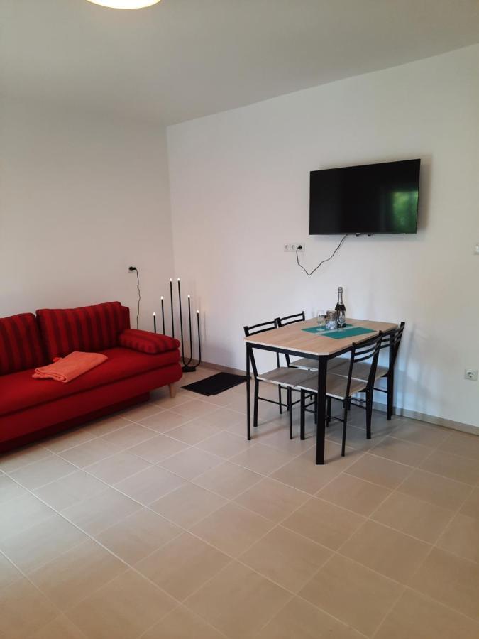 Appartements Lena. Премантура Экстерьер фото