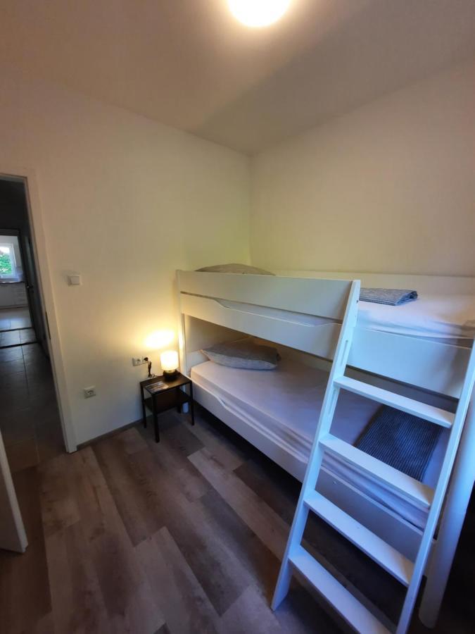 Appartements Lena. Премантура Экстерьер фото