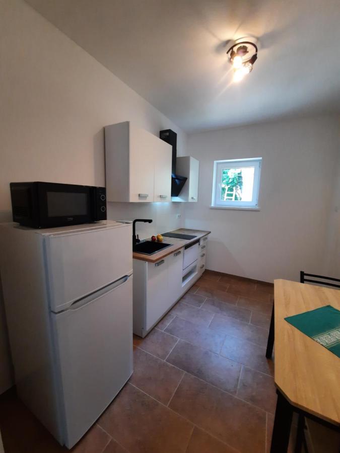 Appartements Lena. Премантура Экстерьер фото